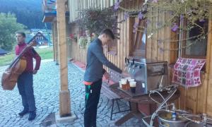 2018-08-30 19-52-22 po