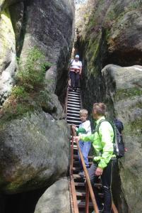 2018-08-31 10-47-37 dd